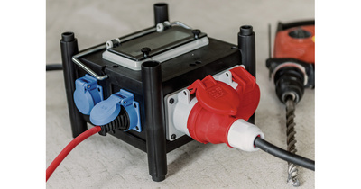 Brennenstuhl 1153690200 Kompakter Gummi-Stromverteiler mit zertifiziertem Sicherungsautomaten (2m Kabel, 2X CEE 400V/16A, 5X 230V/16A, ständiger Einsatz im Freien, mit FI-Schalter, Made in Germany)