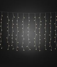 Konstsmide 3674-103 - LED Lichtervorhang, mit weißen Globes, 200 warmweiße Dioden, 24V Außentrafo, transparentes Kabel