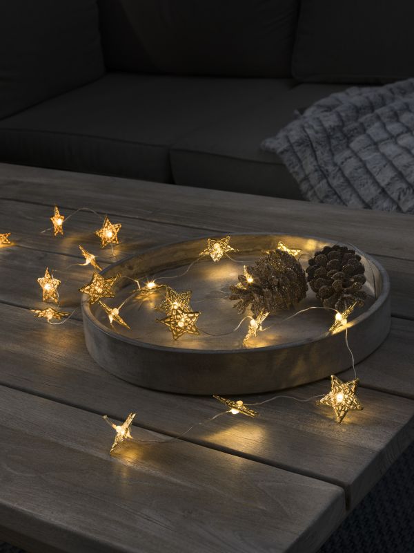 Konstsmide 3170-803 - LED Dekolichterkette, goldfarbene Metallsterne, 20 kaltweiße Dioden, batteriebetrieben, Innenbereich, transparentes Kabel, 3 x AA 1.5V (exkl.)