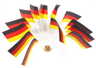 PAPSTAR Flaggen mit Stiel Germany, schwarz/rot/gelb